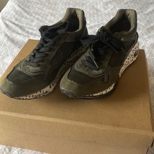 Steve Madden sneakers